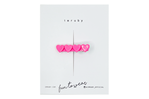 Hi! I'm BARBIE, a&nbsp;hot pink heart clip.

Hold back bangs, clip back hair, or simply use for stylistic purposes by adding some flair to your hair. Mix-and-match, and layer these hair clips or wear on their own for a soft,&nbsp;seasonal look.