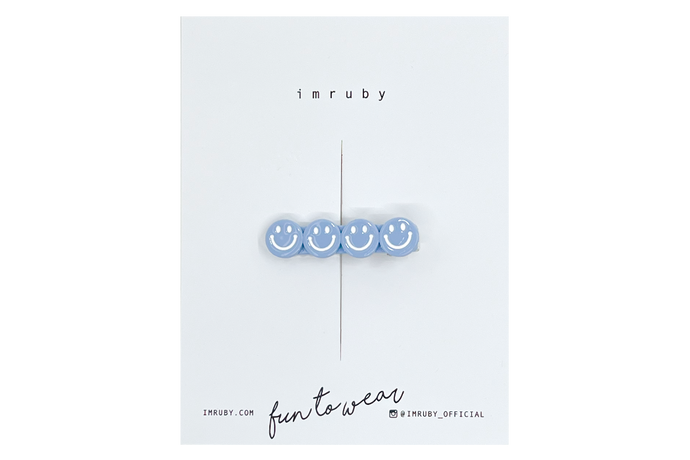 Hi! I'm EMILY, a light blue smiley clip.

Hold back bangs, clip back hair, or simply use for stylistic purposes by adding some flair to your hair. Mix-and-match, and layer these hair clips or wear on their own for a soft, seasonal look.