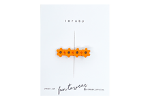 Load image into Gallery viewer, Hi! I&#39;m MARIE, a orange flower clip.

Hold back bangs, clip back hair, or simply use for stylistic purposes by adding some flair to your hair. Mix-and-match, and layer these hair clips or wear on their own for a soft,&nbsp;seasonal look.